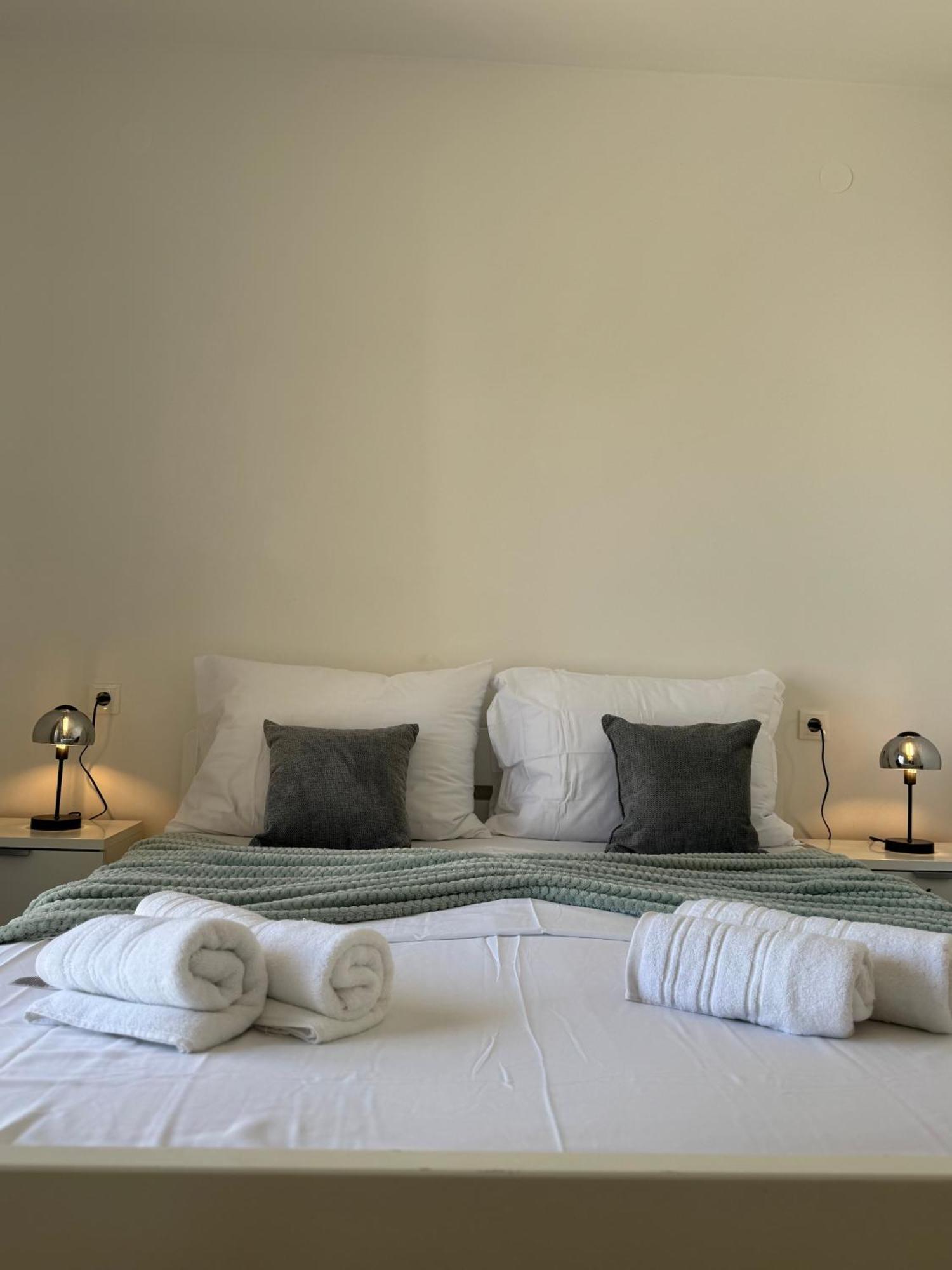 Apartments Toma Новалья Экстерьер фото