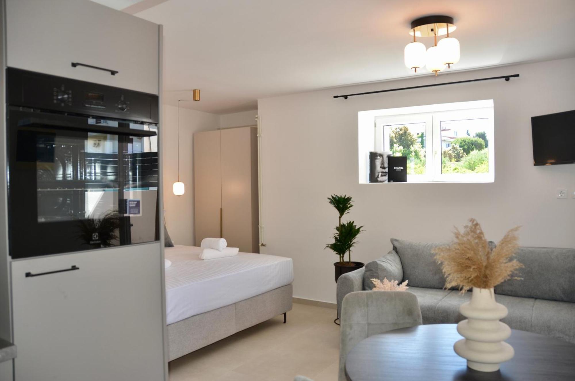 Apartments Toma Новалья Экстерьер фото